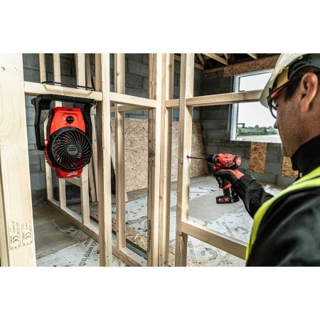 Milwaukee bordventilator Milwaukee bordventilator M12 AF-0. Billedet viser produkt forfra.
