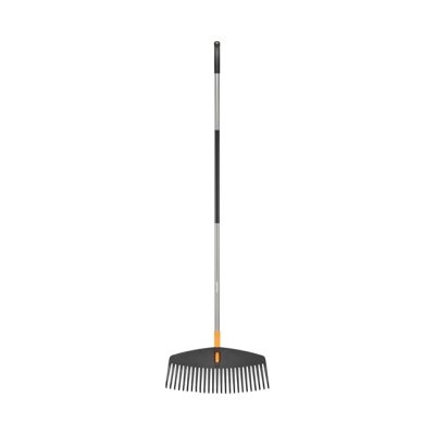 Fiskars Ergonomic løvrive med lige skaft 52x6x174cm. Billedet viser produktet forfra.