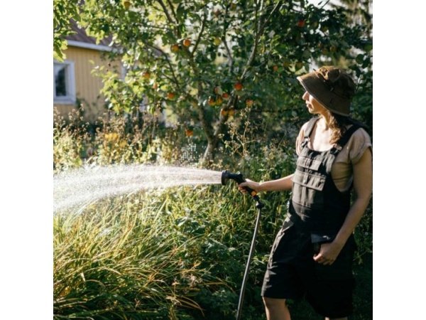 Fiskars sprøjtepistol