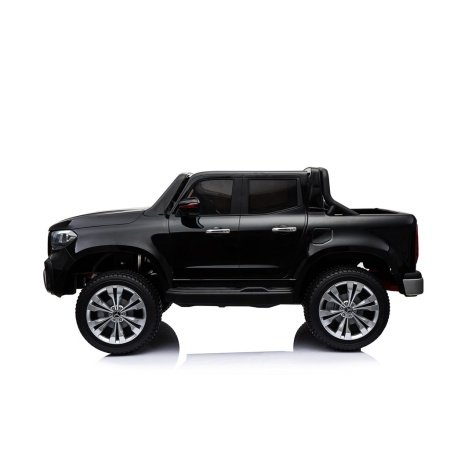 Mercedes X-Class