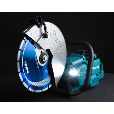 Makita kapsav 40V XGT Makita kapsav 40V XGTCE004GZ u/akku & lader. Billedet viser produktet fra en skrå vinkel.