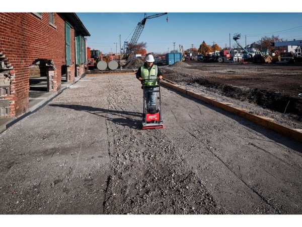 Milwaukee pladevibrator