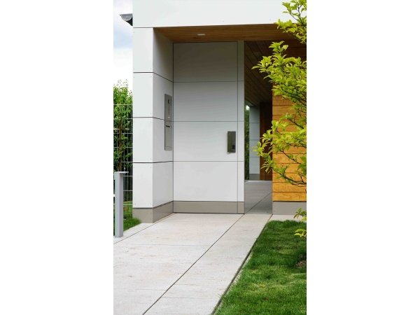 Rockpanel Colours 8 mm lysgrå facadeplader 10-4.dk Brandbestandig, let at montere og holdbare