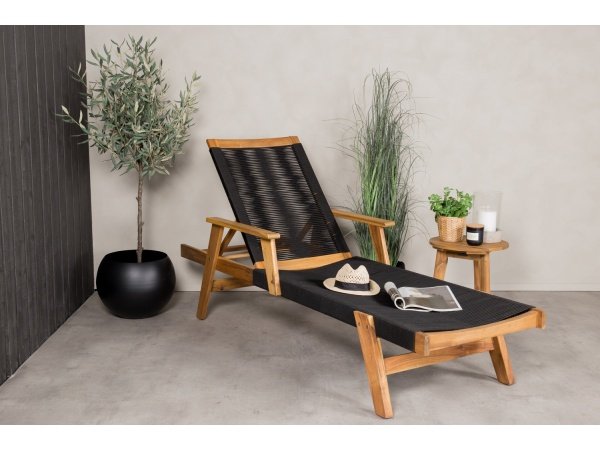 Venture D. solstol John