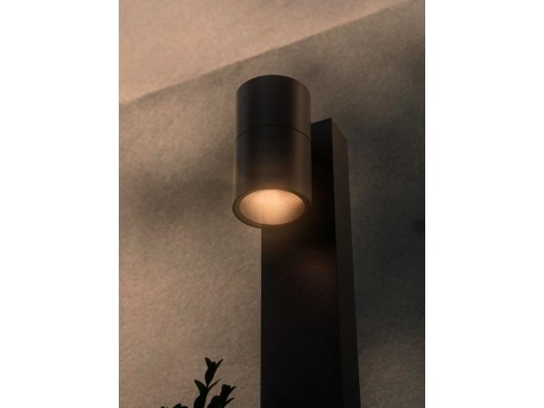 Nordlux Tin 50 havelampe i sort. Billedet viser produktet med hvid baggrund.